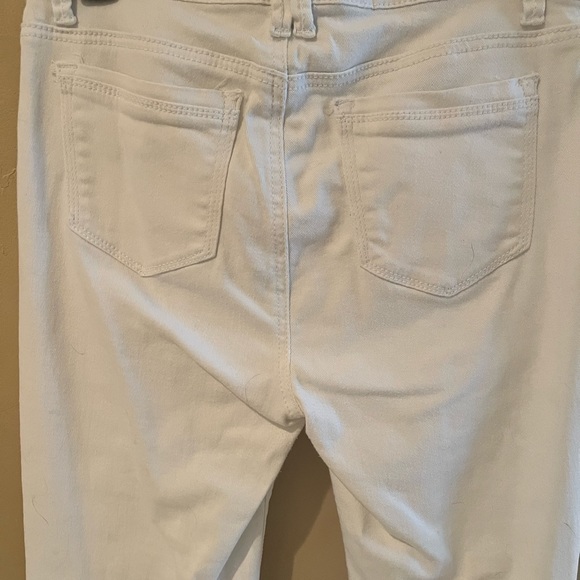 H&H Harmony & Havoc White Denim Stretch Capris Size 8 Inseam 22 Tie Belt - Picture 9 of 12